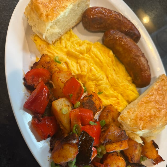 THE FARM HOUSE DELUXE.