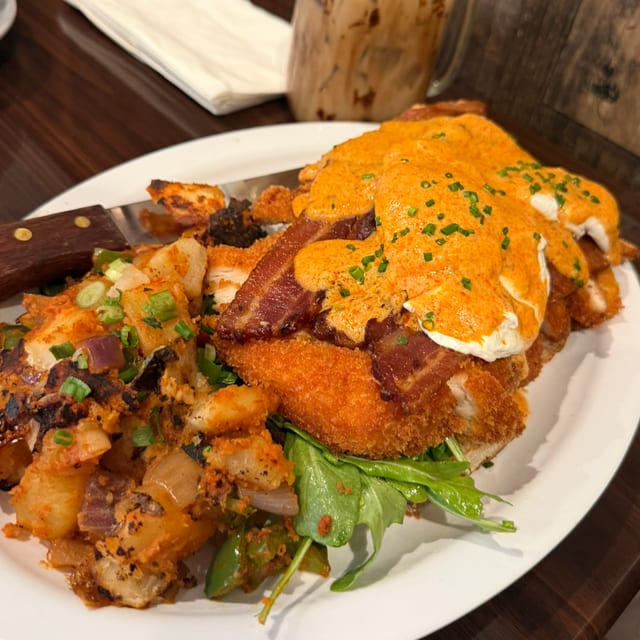Hot Chick Benny.