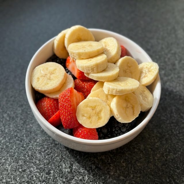 FRESH FRUIT CUP.